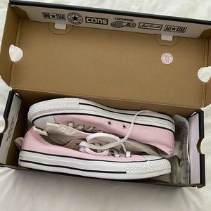 Size 9 light pink converse